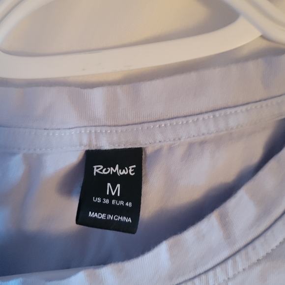 Spooky Rollerblade Ghost Cotton Graphic Tee - sz M - Picture 4 of 5